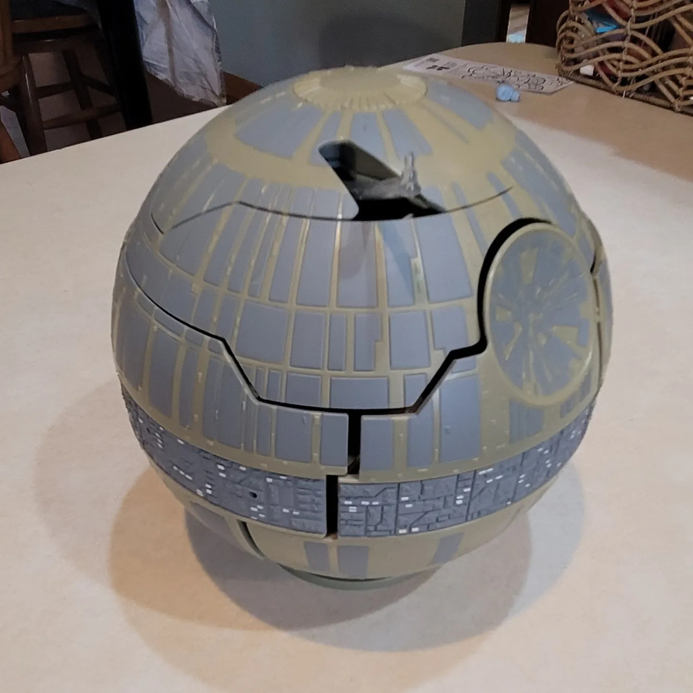 Micromachines 1997 Star Wars Death Star Toy